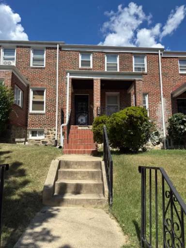 Main picture of 3028 Hanlon Ave