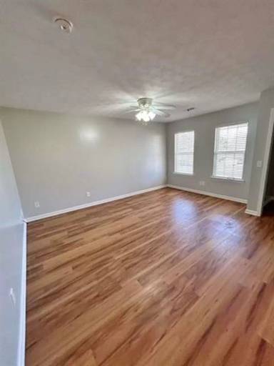 Main picture of 1717 Creek Cir SE