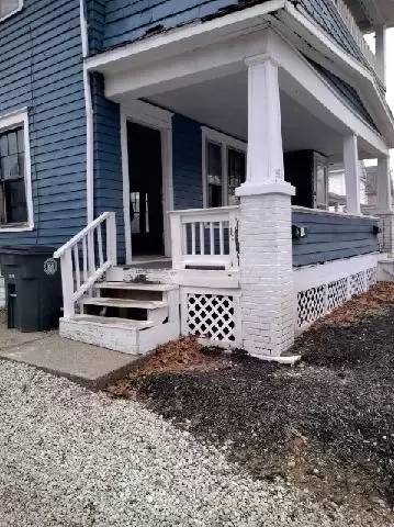 Main picture of 152 Hall St