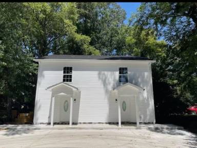 Main picture of 300 8th Ave SW