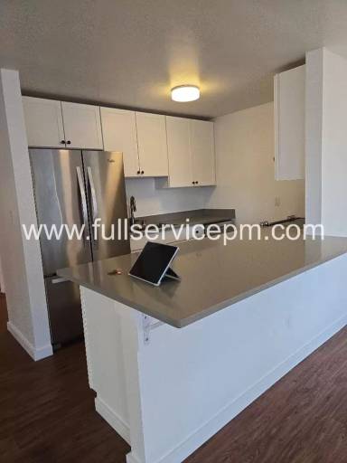 Main picture of 524 5th Ave W