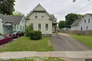 Main picture of 408 Alphonse St