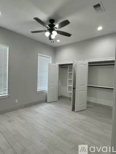 Main picture of 3555 Kings Dr