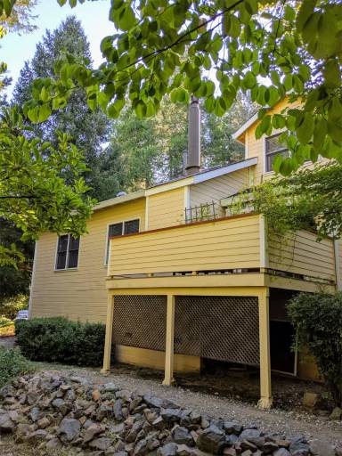 Main picture of 302 Bridge Way