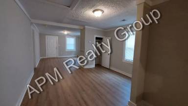 Main picture of 1220 King St