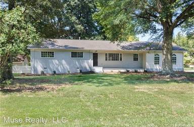 Main picture of 2006 Lynn Cir