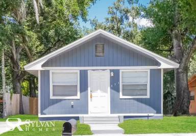 Main picture of 639 Grand St