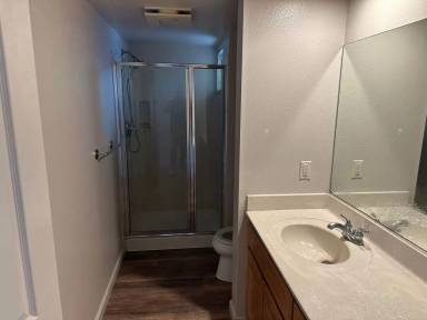 Main picture of 432 Main St