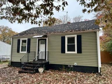 Main picture of 3108 Kenyon Ave