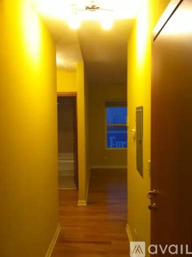 Main picture of 3105 W Lawrence Ave