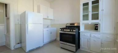 Main picture of 6 Sanchez St