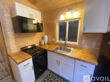 Main picture of Tiny Home B