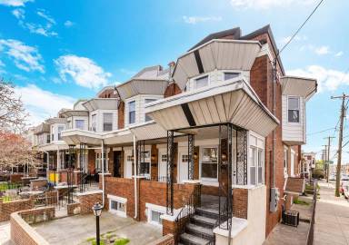 Main picture of 5758 Spruce St