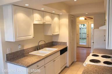 Main picture of 3845 Governors Way