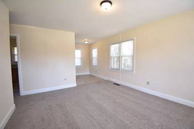 Main picture of 5314 Williamsburgh Dr