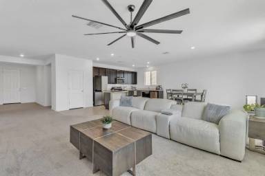 Main picture of 1417 E Mark Ct