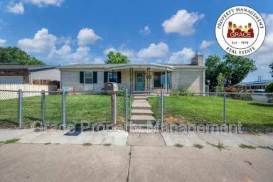 Main picture of 1701 W 55th Pl