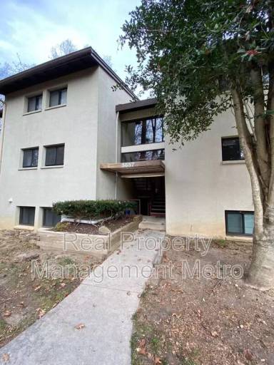 Main picture of 5727 Harpers Farm Road
