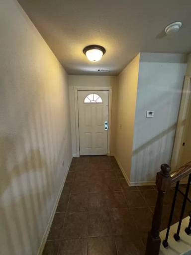 Main picture of 1760 N Chestnut Ave