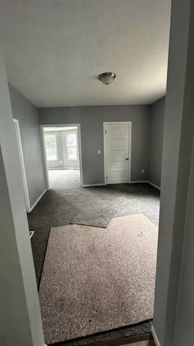 Main picture of 8113 Platt Ave