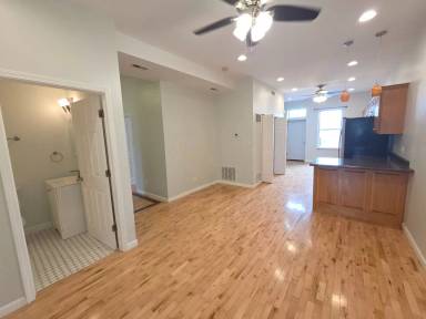 Main picture of 3134 Arsenal St