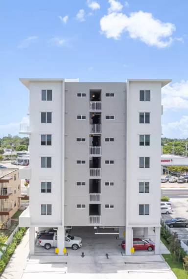 Main picture of 475 NE 126th St