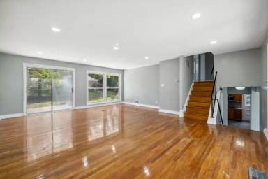 Main picture of 4416 Mahan Rd