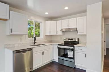 Main picture of 81 E Benson Way