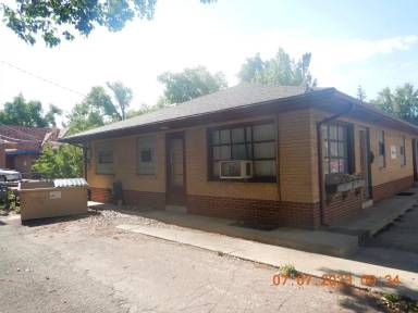 Main picture of 213 S 13th St