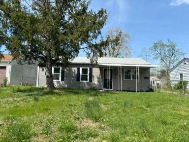 Main picture of 717 Saint Barbara Ln