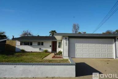 Main picture of 9152 Hector Ave