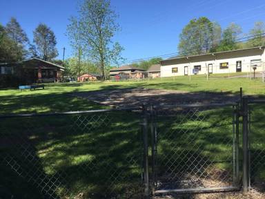 Main picture of 1521 Sulphur Springs Rd