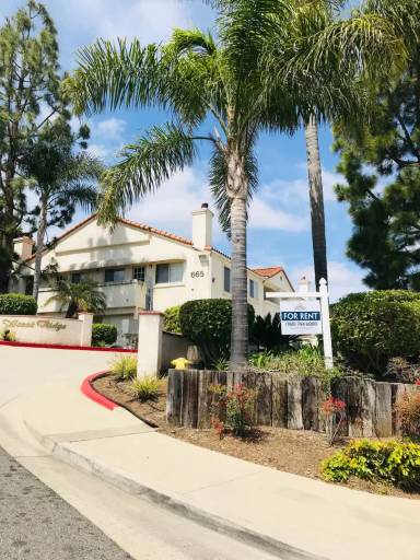 Main picture of 665 Ascot Dr