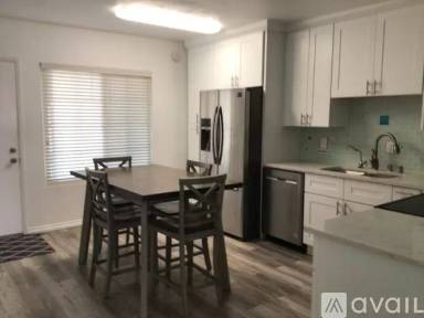 Main picture of 5051 La Jolla Blvd