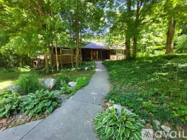 Main picture of 6211 Pokagon Rd