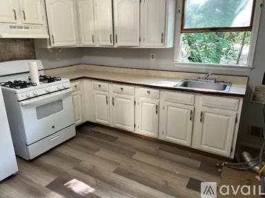 Main picture of 197 MacArthur Ave