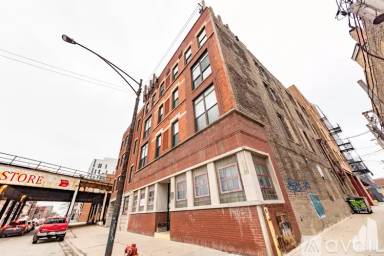 Main picture of 660 W Grand Ave