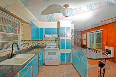 Main picture of 501 Greenhill Dr