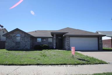 Main picture of 3818 Sawtooth Dr