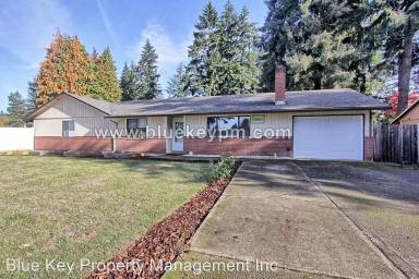 Main picture of 1413 NE 143rd Ave