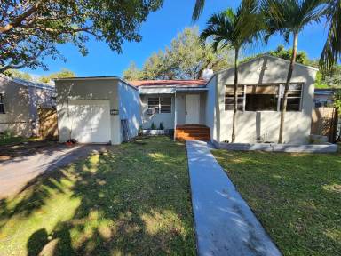 Main picture of 8295 NE 3rd Ave