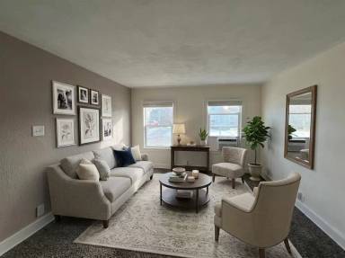 Main picture of 3404 Victory Ave