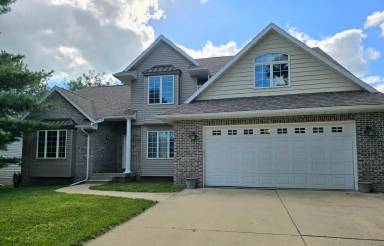 Main picture of 705 Hearthside Dr