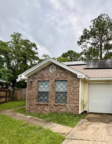 Main picture of 1718 Bennetts End