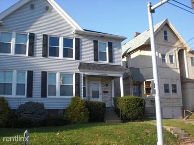 Main picture of 379 E Beau St