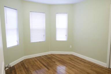 Main picture of 3977 Washington St