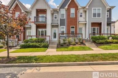 Main picture of 706 James Ave