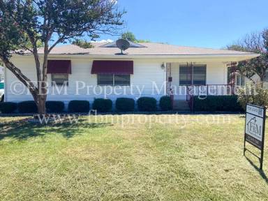 Main picture of 603 E Lampasas St