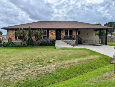 Main picture of 219 Cheyenne Cir