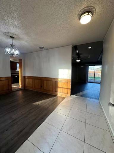 Main picture of 305 Marriott Ln